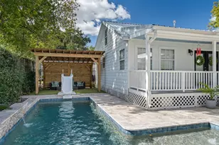 327 Middleton St, Kemah, TX 77518 - Photo 21