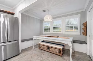 327 Middleton St, Kemah, TX 77518 - Photo 9