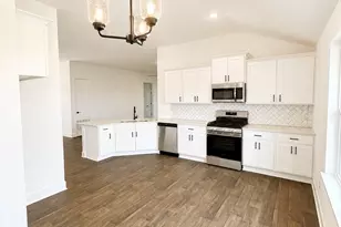 2064 Emerald Lk Trl, Dayton, TX 77535 - Photo 5