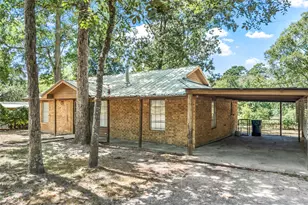 11673 Robin Ln, Conroe, TX 77303 - Photo 3