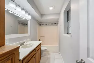 11673 Robin Ln, Conroe, TX 77303 - Photo 5