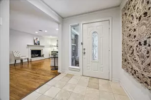 9226 Timberside Dr, Houston, TX 77025 - Photo 3