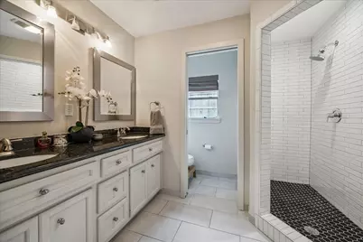 9226 Timberside Drive, Houston, TX 77025 - Photo 11