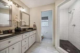 9226 Timberside Dr, Houston, TX 77025 - Photo 11