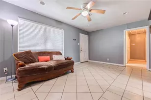 10538 Barada St, Houston, TX 77034 - Photo 5