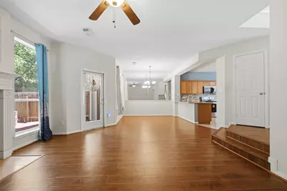 148 Piper Trail, The Woodlands, TX 77381 - Photo 3
