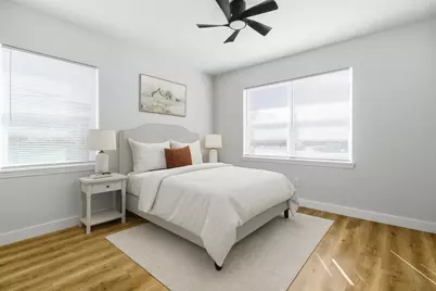 327 E Delz Drive, Houston, TX 77022 - Photo 11