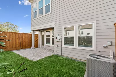 16026 Hayes Park Drive, Houston, TX 77079 - Photo 7