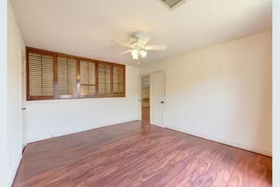 122 Vieux Carre Drive, Houston, TX 77009 - Photo 43