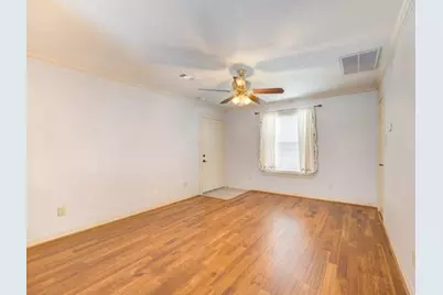 122 Vieux Carre Drive, Houston, TX 77009 - Photo 47