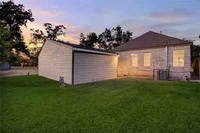 806 Sue Street, Houston, TX 77009 - Photo 11