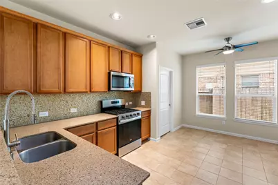 18911 S Sapling Oaks Place, Magnolia, TX 77355 - Photo 5