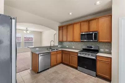 18911 S Sapling Oaks Place, Magnolia, TX 77355 - Photo 9