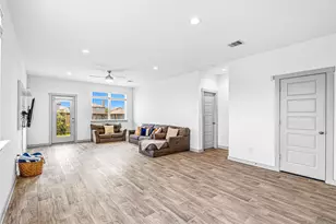 12566 Fleet River Rd, Houston, TX 77047 - Photo 9