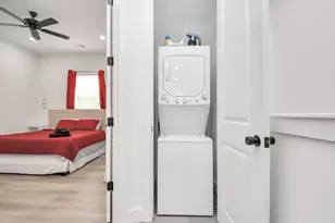 4610 Indie Hts Ln, Houston, TX 77018 - Photo 37