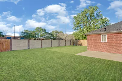 1826 Crestview Court, Missouri City, TX 77459 - Photo 29