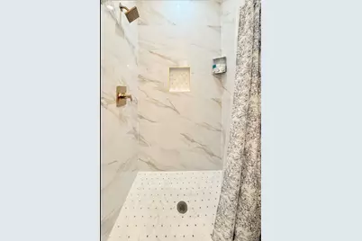 3513 Ursuline Street, Galveston, TX 77550 - Photo 7