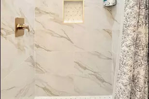 3513 Ursuline St, Galveston, TX 77550 - Photo 7