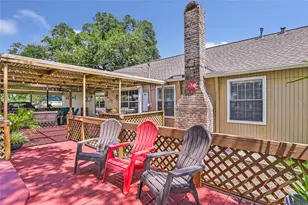 111 S 8th St, Highlands, TX 77562 - Photo 15