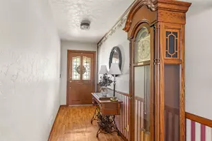 111 S 8th St, Highlands, TX 77562 - Photo 25