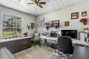 111 S 8th St, Highlands, TX 77562 - Photo 35