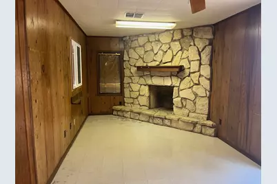 1712 Matthews Street, Bay City, TX 77414 - Photo 7