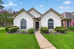 14303 Reissen Ln, Houston, TX 77069 - Photo 1