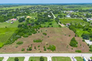 5815 Wildflower Rd, Sealy, TX 77474 - Photo 1