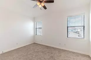 1828 Woodbend Village Ct, Houston, TX 77055 - Photo 35