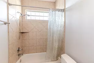 1828 Woodbend Village Ct, Houston, TX 77055 - Photo 39