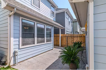 1828 Woodbend Village Court, Houston, TX 77055 - Photo 47