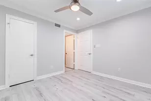 11643 Village Pl Dr, Houston, TX 77077 - Photo 7