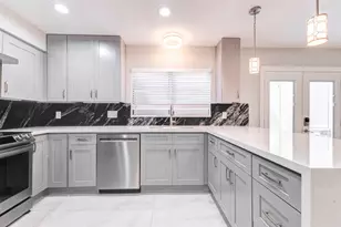 11643 Village Pl Dr, Houston, TX 77077 - Photo 11