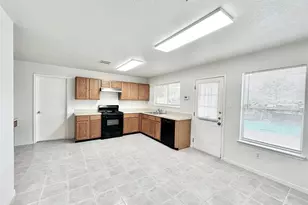 17002 Irish Oaks Ct, Houston, TX 77083 - Photo 9