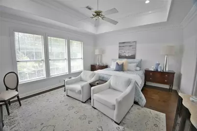 615 Timber Circle, Houston, TX 77079 - Photo 9