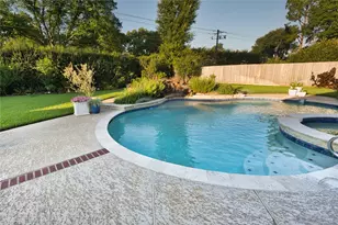 615 Timber Cir, Houston, TX 77079 - Photo 13