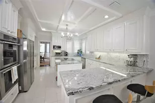 615 Timber Cir, Houston, TX 77079 - Photo 5