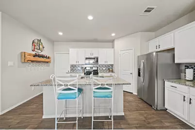13997 Leigh Lake Lane, Conroe, TX 77384 - Photo 7