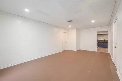 6718 Madrid Street, Houston, TX 77021 - Photo 9