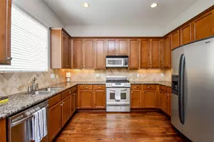 2614 Maxroy St, Houston, TX 77007 - Photo 13