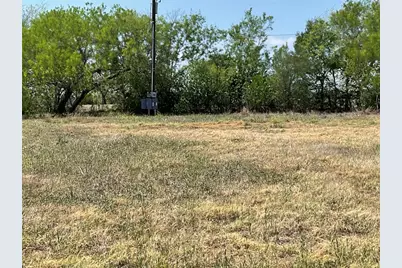 69 Horseshoe Drive, Gonzales, TX 78629 - Photo 1