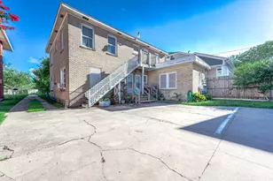 4404 Ave N 1/2, Galveston, TX 77550 - Photo 37