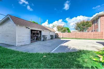 4404 Avenue N 1/2, Galveston, TX 77550 - Photo 43