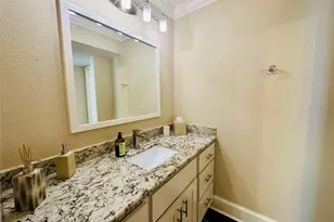 3402 Garrott St, Houston, TX 77006 - Photo 23