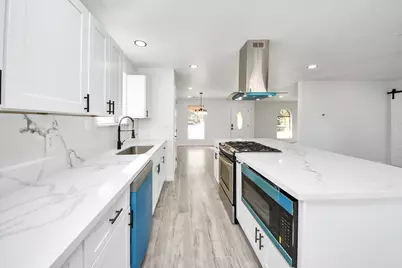 7318 Castleview Lane, Missouri City, TX 77489 - Photo 11