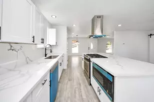 7318 Castleview Ln, Missouri City, TX 77489 - Photo 11