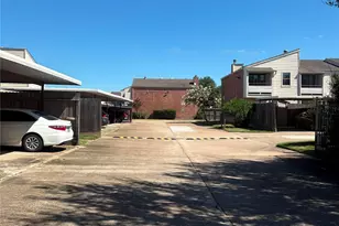 3901 Woodchase Dr, Houston, TX 77042 - Photo 25