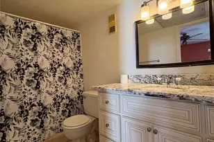 3901 Woodchase Dr, Houston, TX 77042 - Photo 19