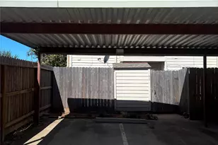 3901 Woodchase Dr, Houston, TX 77042 - Photo 31