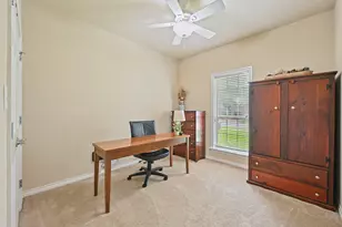 2700 Hickory Ct, Bryan, TX 77808 - Photo 13